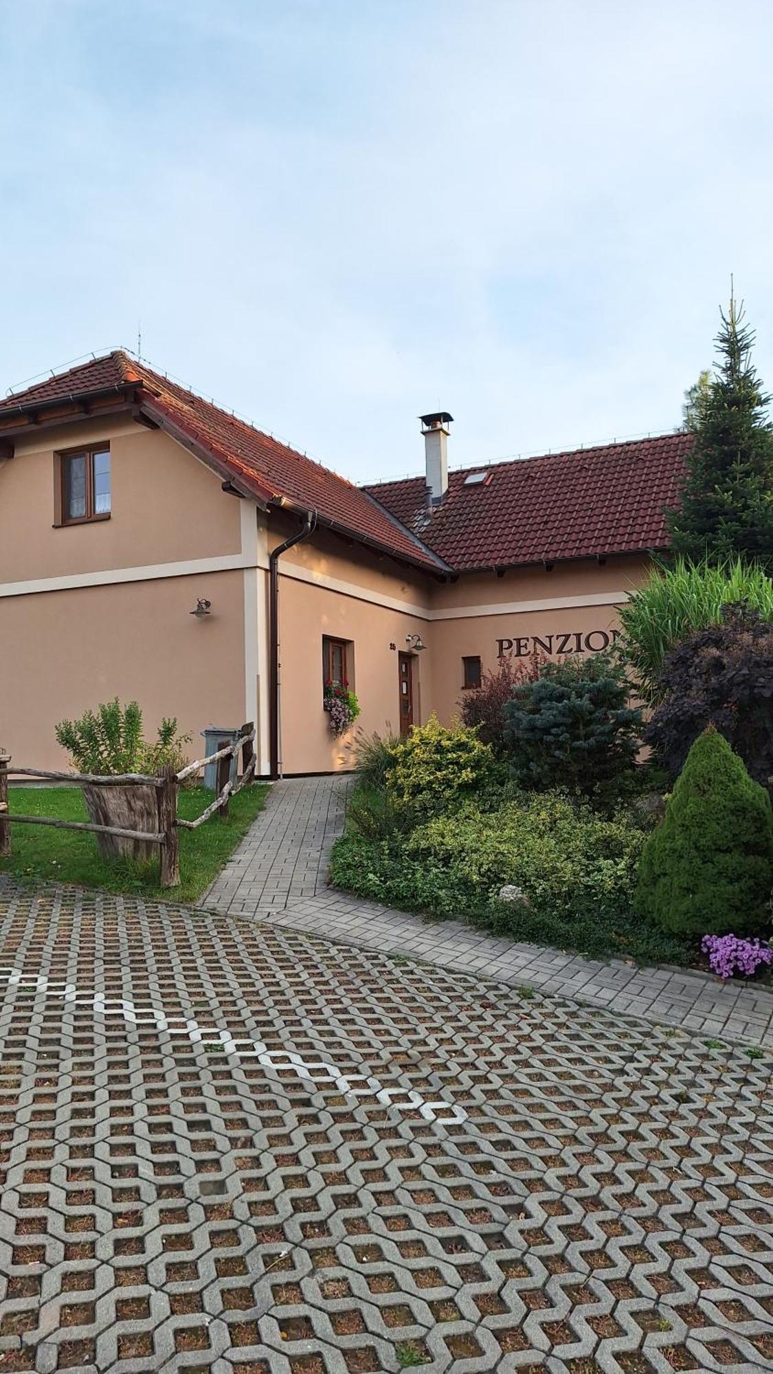 Penzion U Stoly Usilne Buitenkant foto