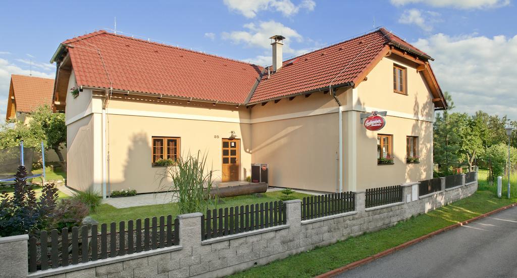 Penzion U Stoly Usilne Buitenkant foto